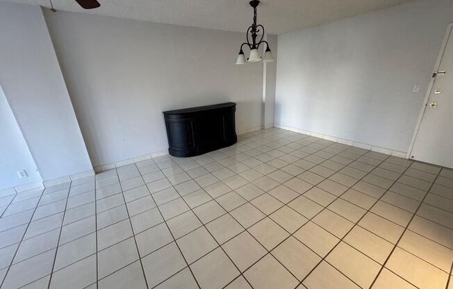 2 beds, 2 baths, $2,600