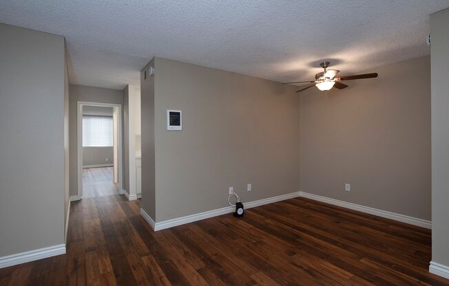 1 bed, 1 bath, 690 sqft, $2,195, Unit 075