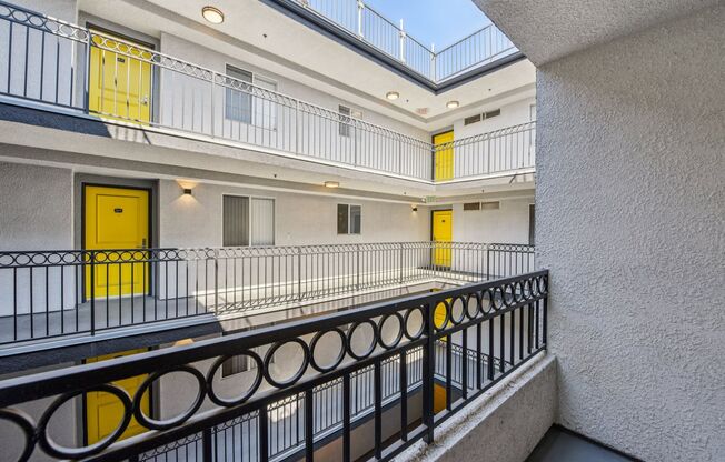 1 bed, 1 bath, 700 sqft, $1,798, Unit 202