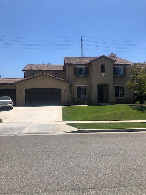 2 Story South Corona Home