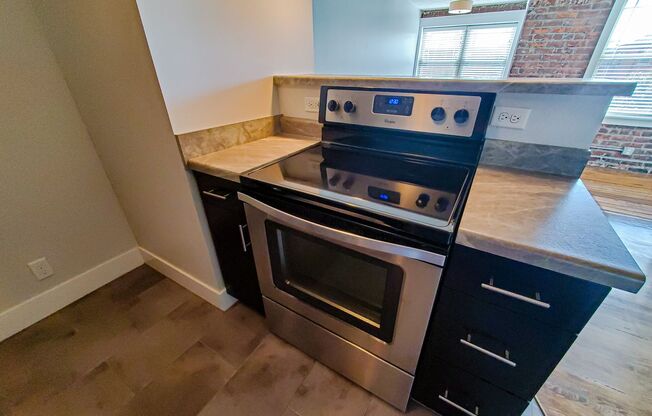 1 bed, 1 bath, 650 sqft, $1,195, Unit Unit 303 A650 w/Nook