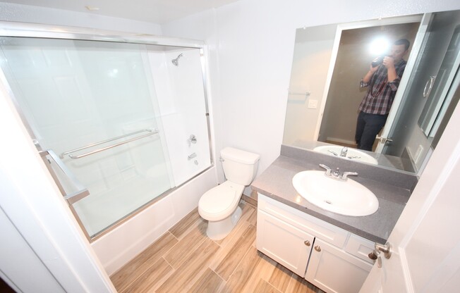 Studio, 1 bath, $2,595, Unit 213