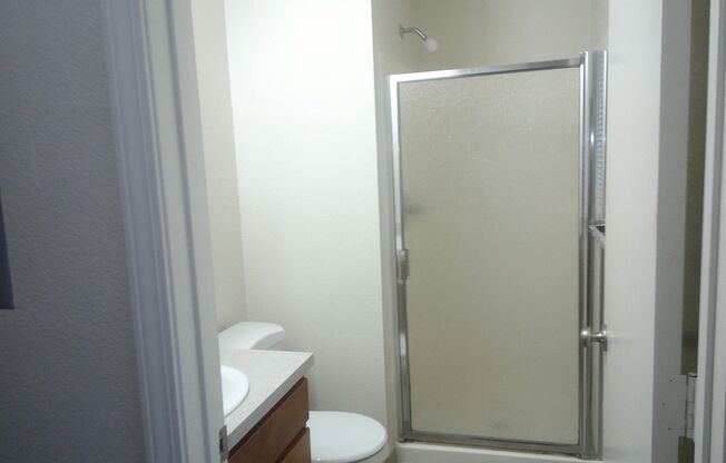 Studio, 1 bath, 400 sqft, $995, Unit 2057-07