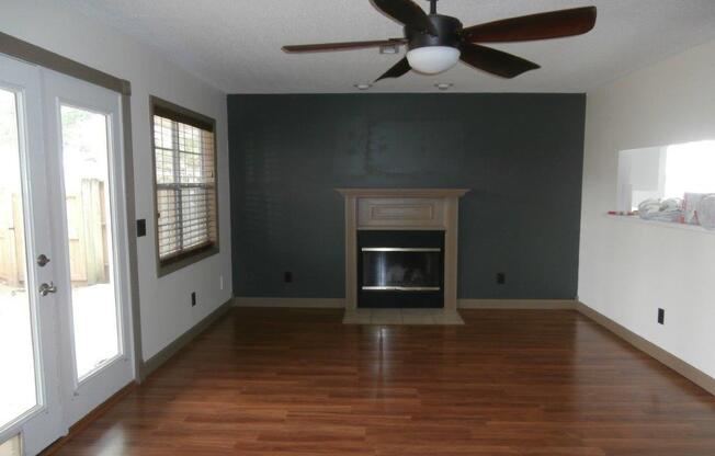 Foxhill Commons - End Unit with 2 Car Garage!