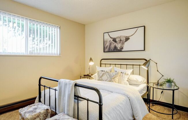 3 beds, 1.5 baths, 1,102 sqft, $1,695, Unit 133