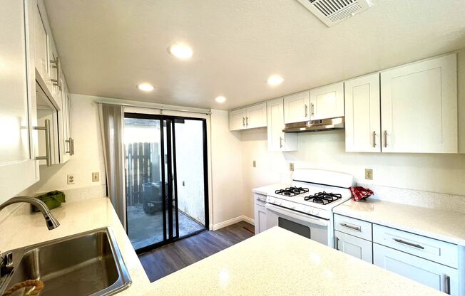 2 beds, 1.5 baths, 950 sqft, $1,900, Unit 174 E. 46th St. Unit # 1