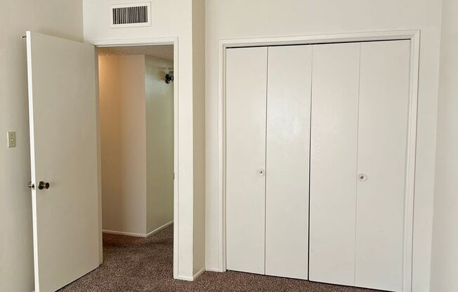 McCourry St 3300 - 3316