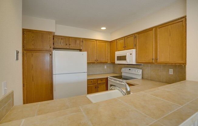 Downtown Mercer Island Condo Available Now!