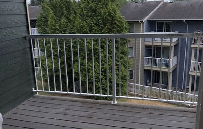 2 beds, 2 baths, 945 sqft, $1,675, Unit 24-401