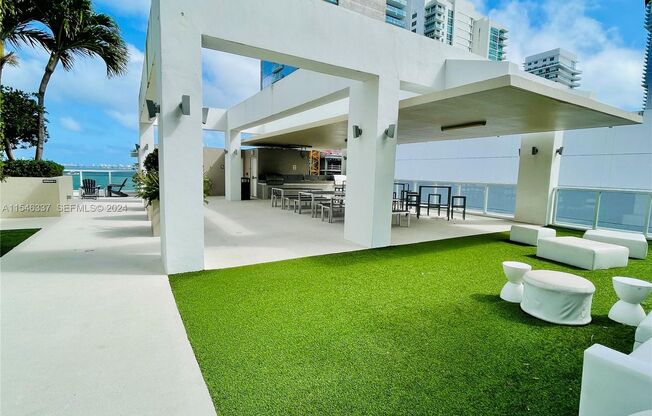 3 beds, 3 baths, $6,200, Unit Unit #802