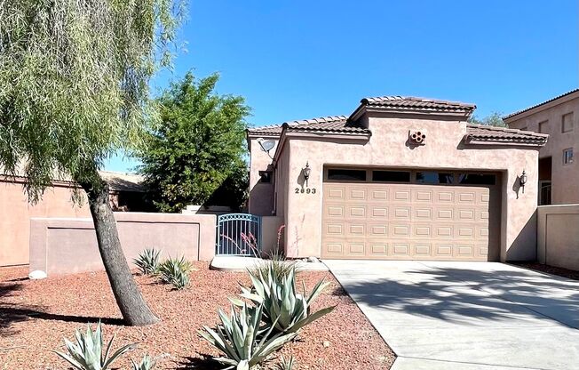 Nice 2 Bedroom Home in Desert Foothills Community!