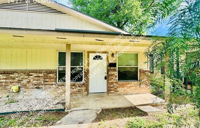 1417 W OLMOS
