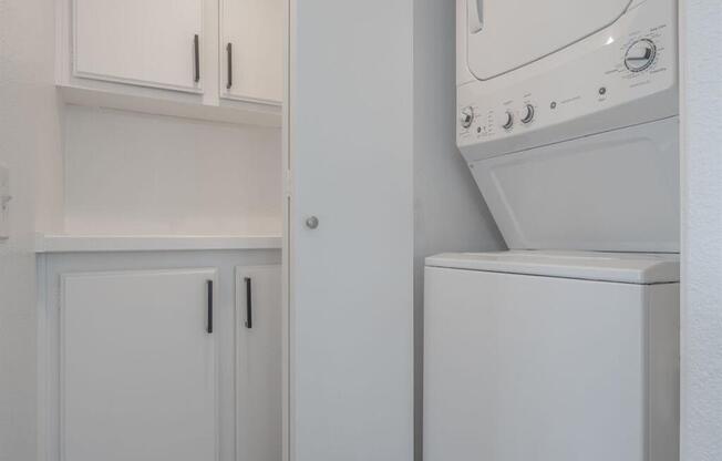 Washer And Dryer at The Resort at Encinitas Luxury Apartment Homes, California