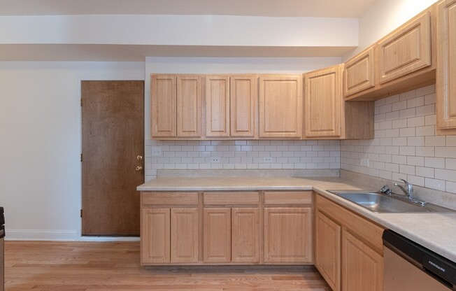 4454 SHERIDAN