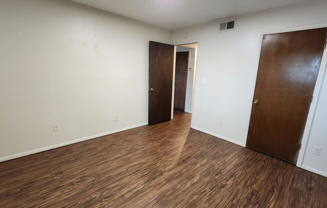 1 bed, 1 bath, 600 sqft, $675, Unit 105