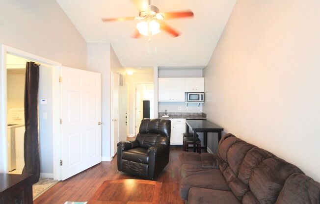 4 beds, 2 baths, $525