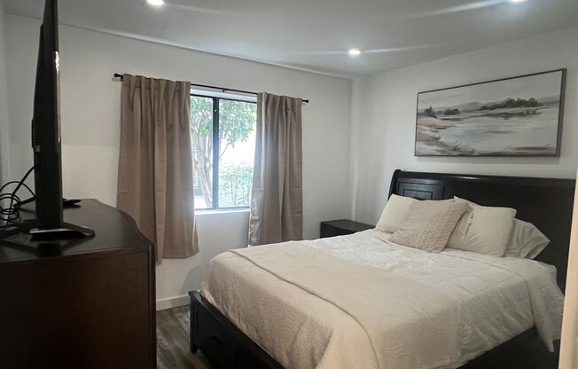 1 bed, 1 bath, 572 sqft, $2,995, Unit Los Caballeros #106