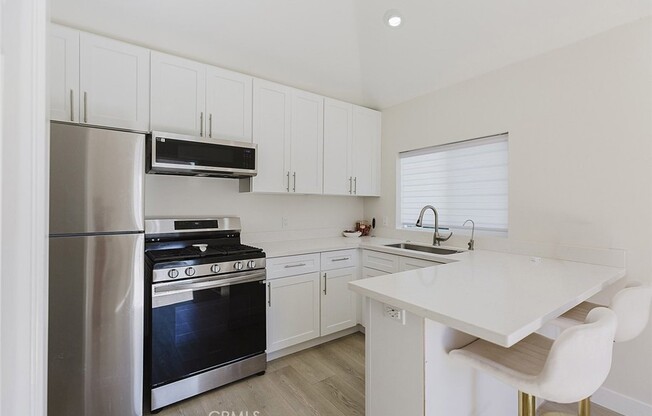 11203 MONTGOMERY AVE