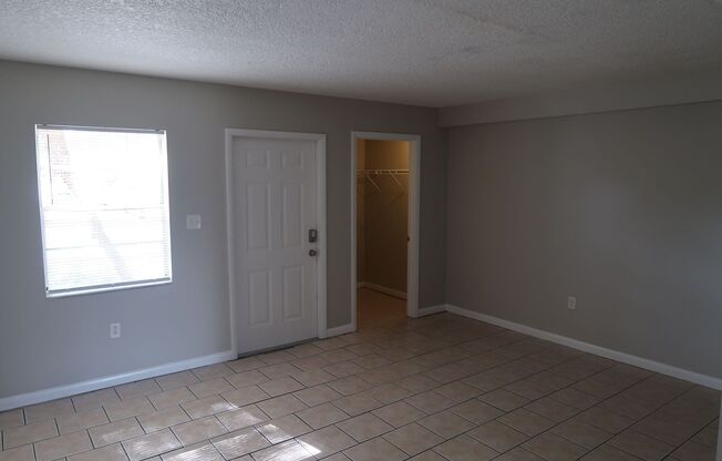 1 bed, 1 bath, 600 sqft, $1,393.75, Unit Unit 305