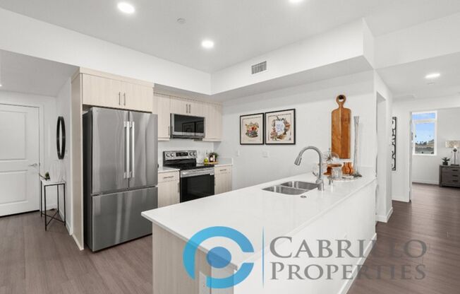 2 beds, 2 baths, 914 sqft, $3,500, Unit 213