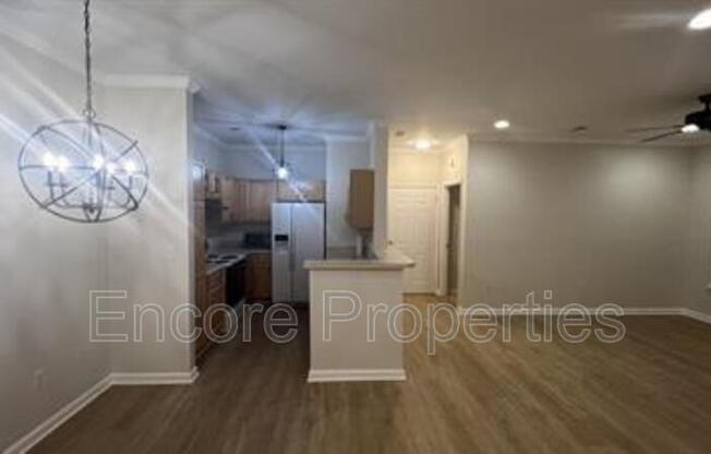 800 W SAVANNAH RDG RD