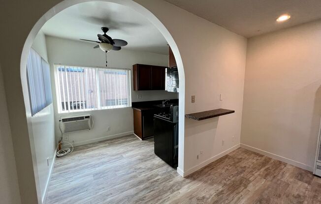 1 bed, 1 bath, 685 sqft, $2,299, Unit 09