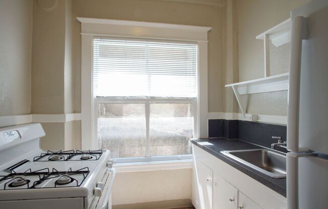 1 bed, 1 bath, $1,245, Unit 25