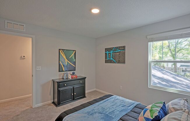 3 beds, 2.5 baths, 1,652 sqft, $2,200, Unit 5432