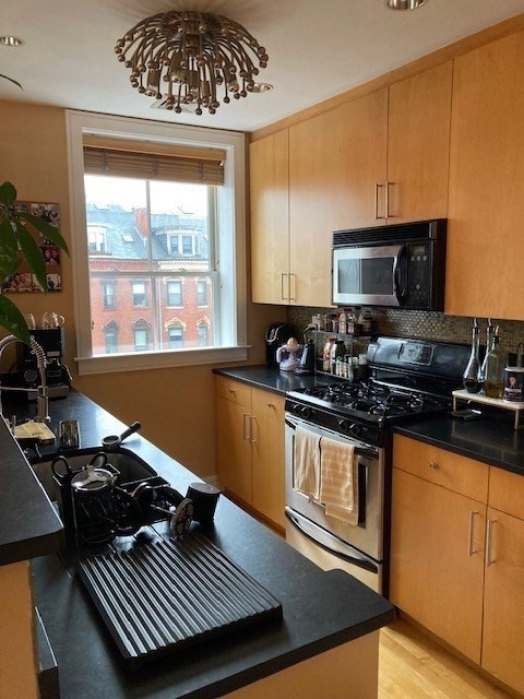 684 Massachusetts Ave, Boston MA 3