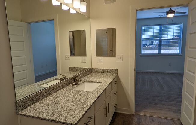 1 bed, 1 bath, 761 sqft, $1,475, Unit RES-305