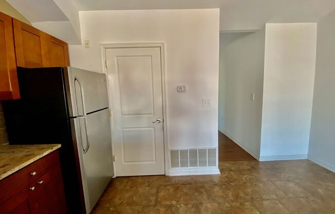 1 bed, 1 bath, $1,600