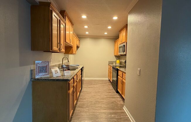 3 beds, 2 baths, 1,166 sqft, $3,195, Unit 1407