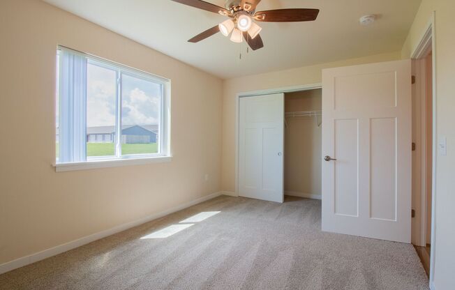 1 bed, 1 bath, 653 sqft, $1,274, Unit EC 4225-14