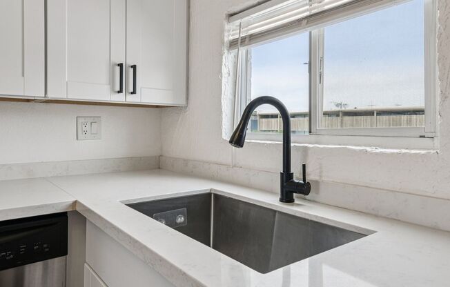 2 beds, 2 baths, 890 sqft, $1,549, Unit 229