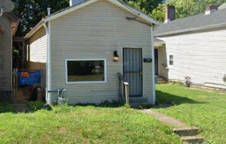 2BR/1BA house in Algonquin area