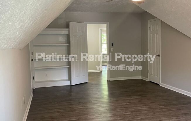 4 beds, 2.5 baths, 2,959 sqft, $2,695