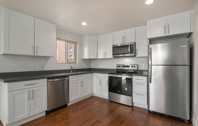 1 bed, 1 bath, 675 sqft, $2,140, Unit 22