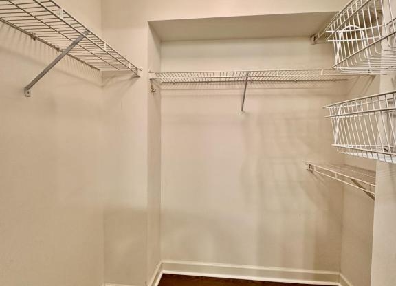 1 bed, 1 bath, 779 sqft, $1,600