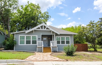 Denver Heights Beauty!  Remodeled with Stainless Steel appliances