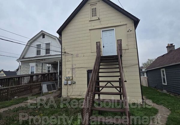 975 5 CAMPBELL AVE