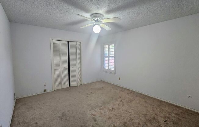 Charming 3 bedroom home with pool in Euless