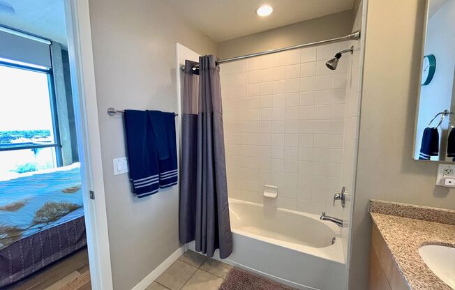 1 bed, 1 bath, $1,995, Unit # 743