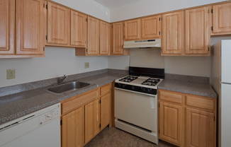 2 beds, 1.5 baths, 1,000 sqft, $1,945, Unit T-09