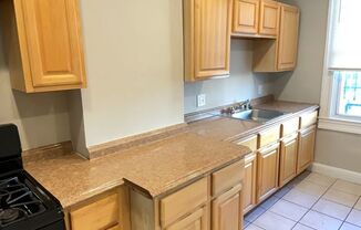 2 beds, 1 bath, $1,650