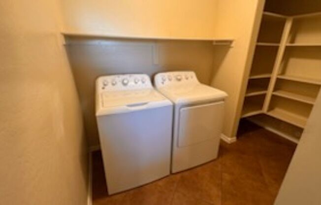 2 beds, 2 baths, $1,550, Unit #2003