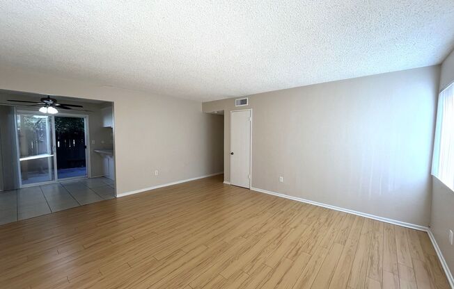 2 beds, 2 baths, $2,695, Unit B