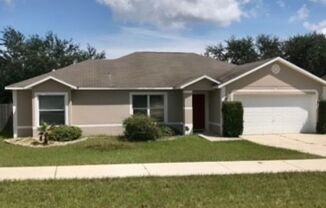 3/2 in BEAUTIFUL MINNEOLA - QUAIL VALLEY! Fully fenced and ready NOW!