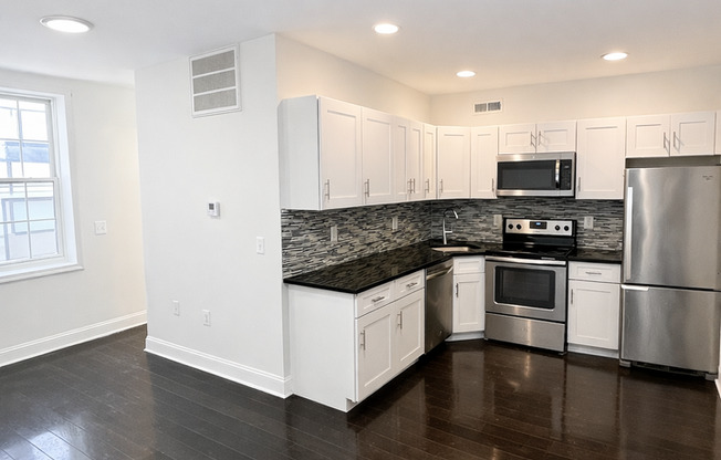 1 bed, 1 bath, 600 sqft, $1,495, Unit 1416-3R