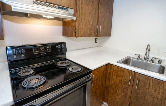 2 beds, 1 bath, $1,490, Unit UNIT 1