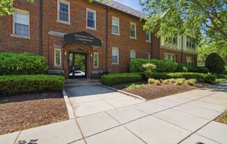 Takoma Studio Apartment W/Parking Included